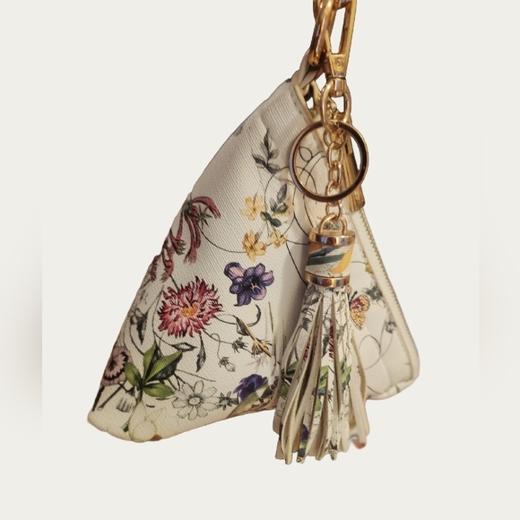Floral White PYRAMID Clutch with Tassel, FAUX LEATHER EUC - Picture 3 of 16